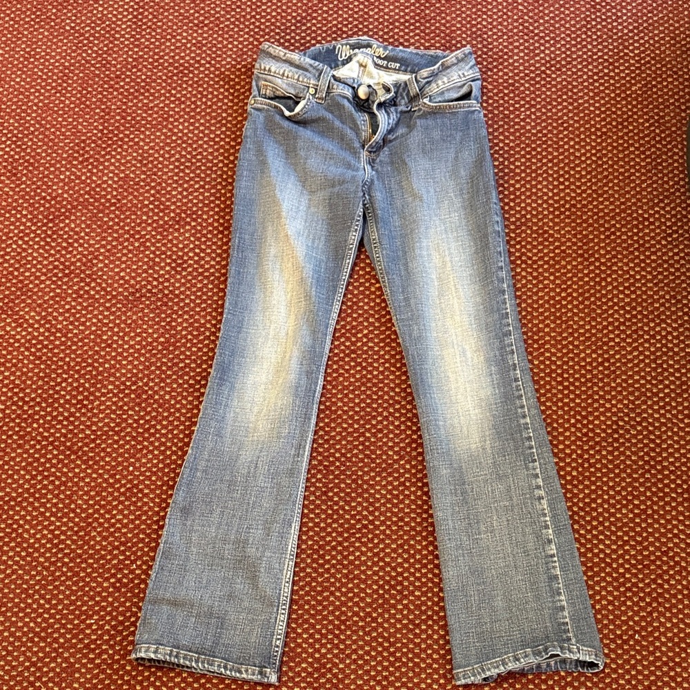 Wrangler Women's Boot Cut Jeans in Classic Blue